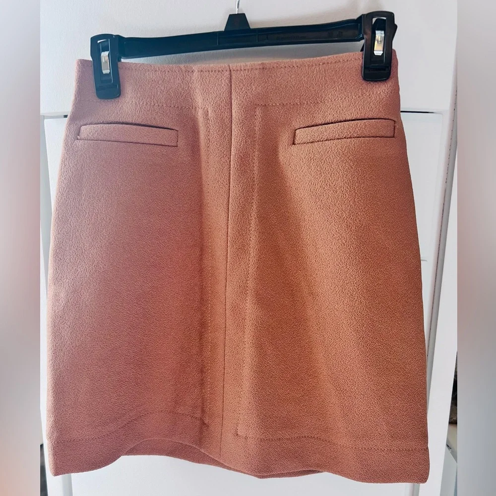 Brown mini skirt